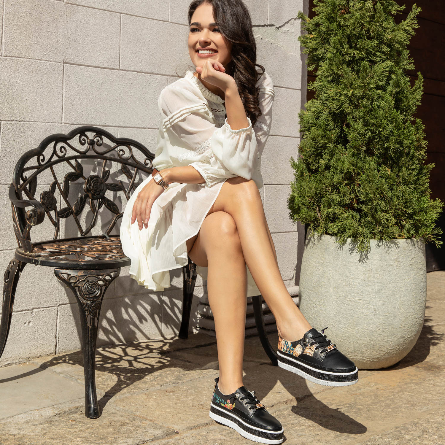 SNEAKER IN PELLE CON PLATEAU E STRASS (<tc>MARTHA TRAVELS ITALY</tc>)