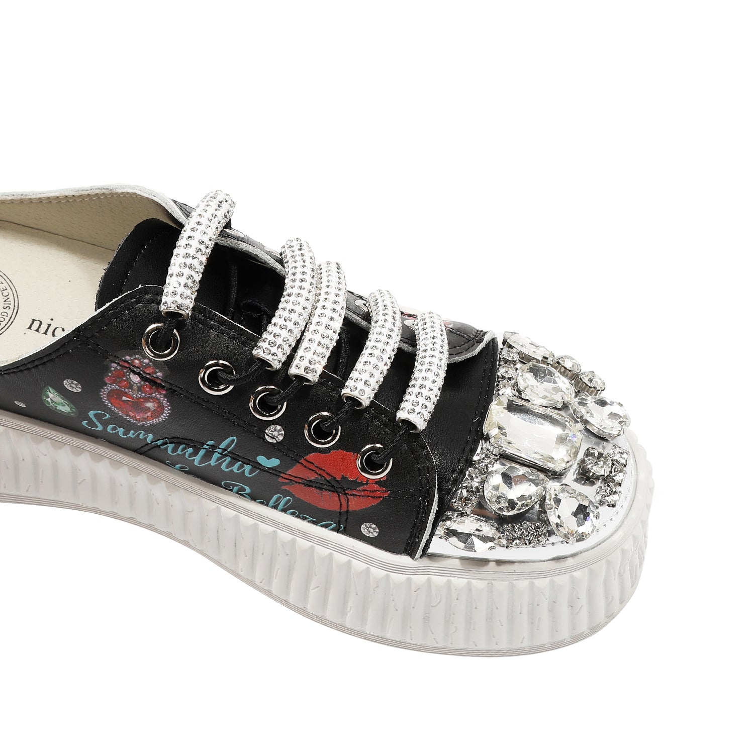 SNEAKERS CON PLATEAU (<tc>SAMANTHA LA BELLEZA</tc>)