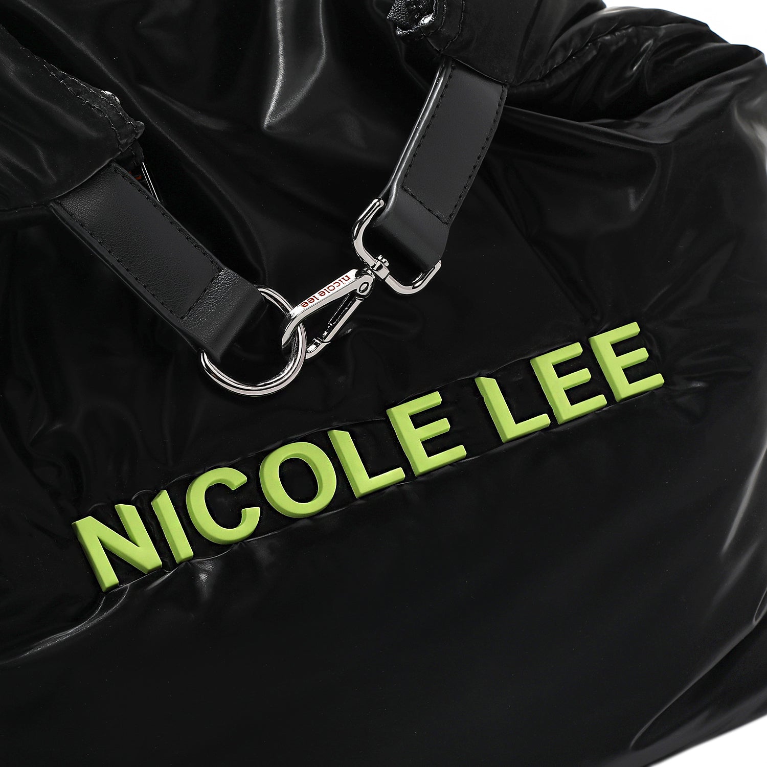 MOCHILA GRANDE ACOLCHOADA (PRETA)