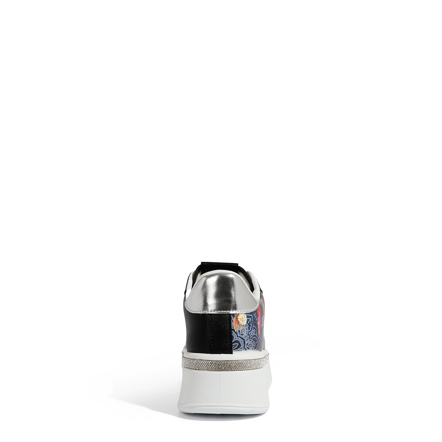 SNEAKERS ALLA MODA CON STRASS (<tc>DREAM COMES TRUE</tc>)