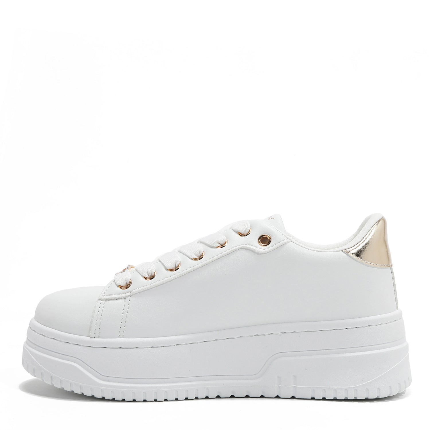 Sneaker con accuse di moda