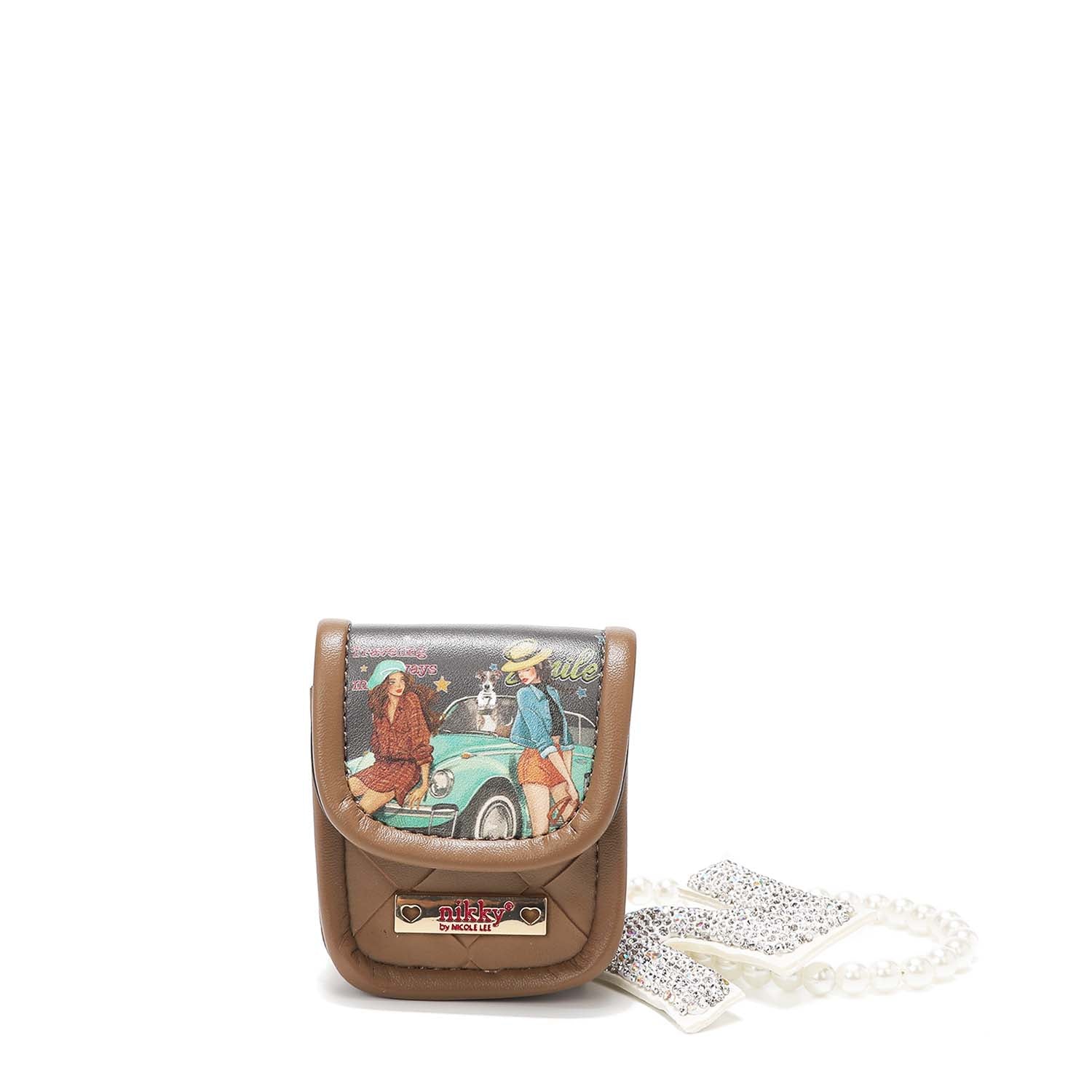 CHAVEIRO COM PORTA-APARELHOS AUDITIVOS E PULSEIRA DE PÉROLAS <tc>NIKKY</tc>