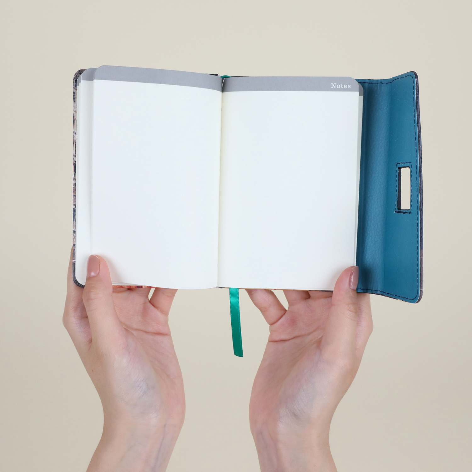 PLANIFICATEUR MENSUEL AVEC STYLO (<tc>MARTHA TRAVELS ITALY</tc>)