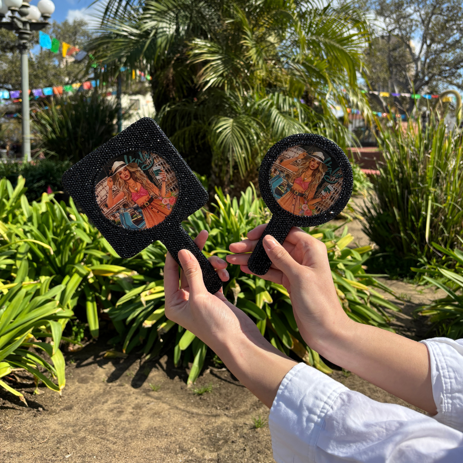 ESPELHO DE MÃO REDONDO (<tc>MARTHA TRAVELS ITALY</tc>)