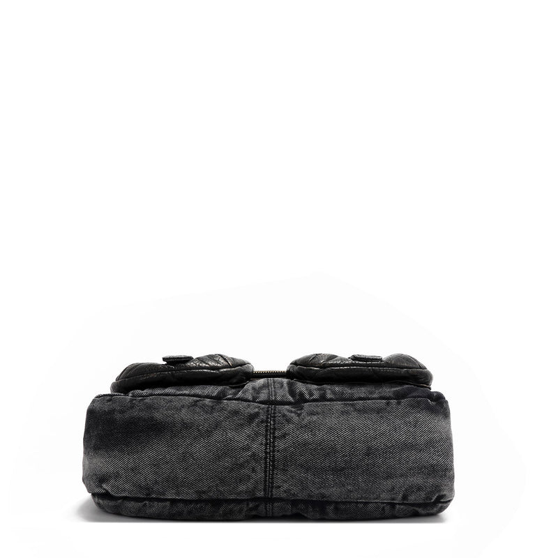 BORSA CON PATTA IN DENIM (<tc>AKIKO LA BELLEZA</tc> )