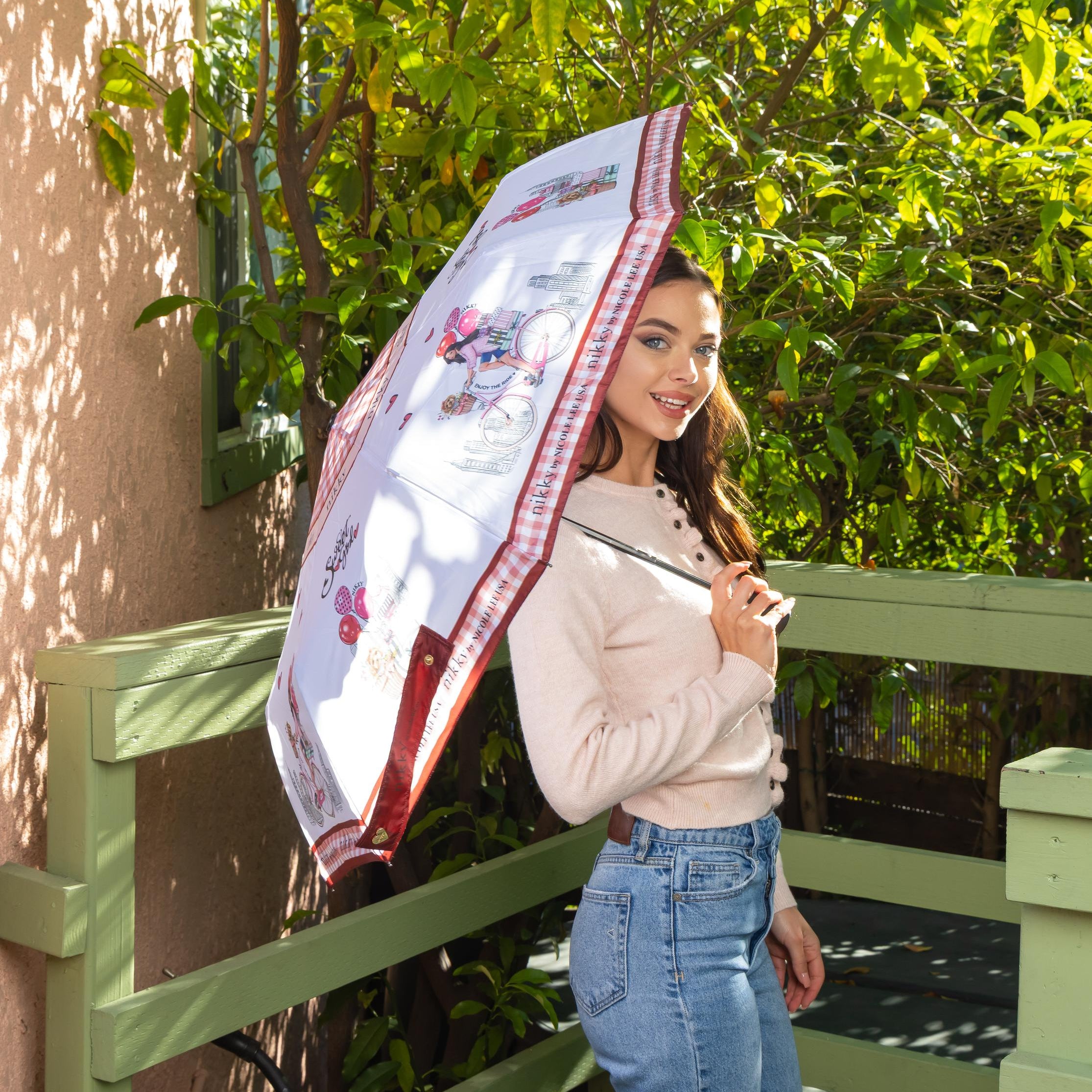 PARASOL PORTABLE AVEC IMPRIMÉ (<tc>SWEET GIRL</tc>)