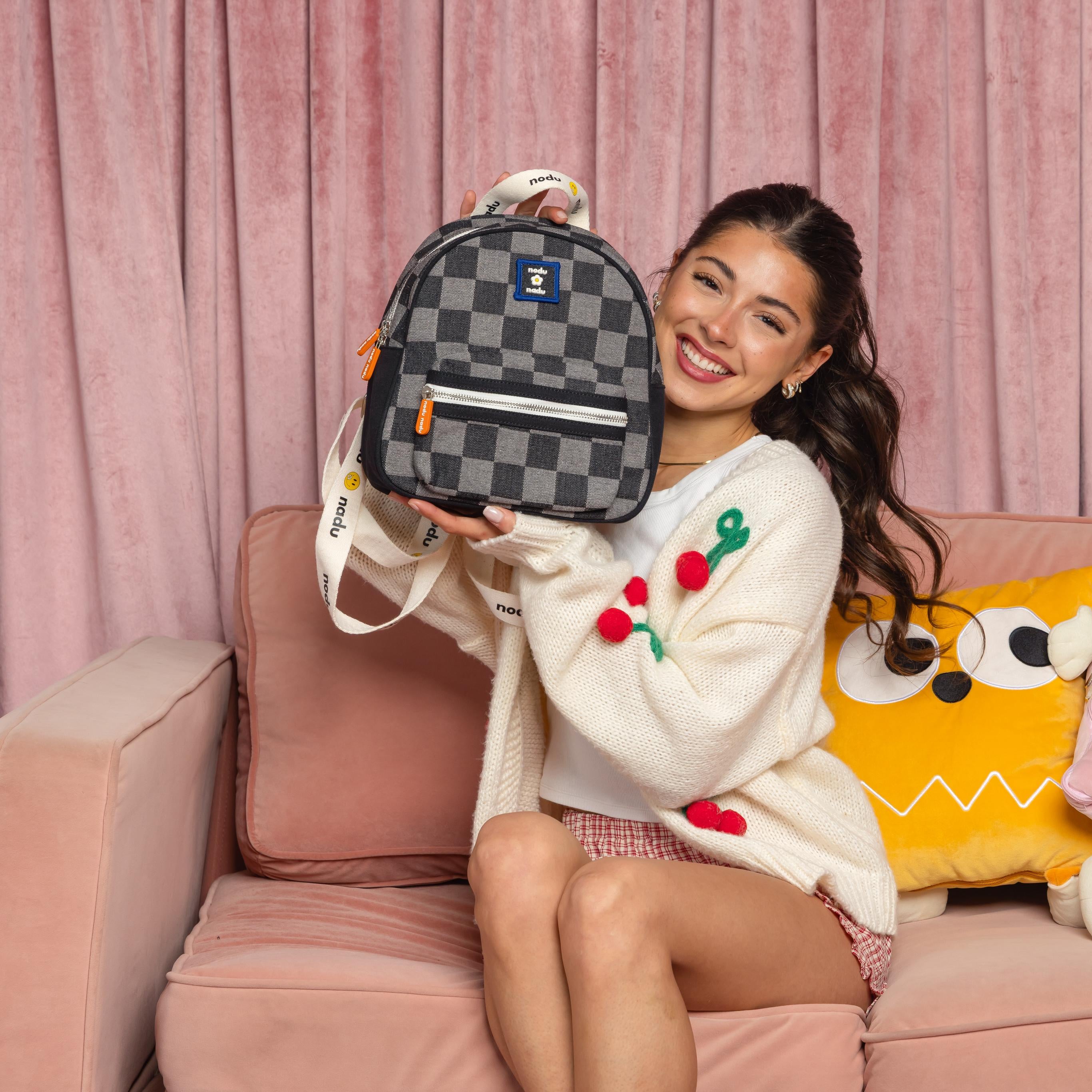 MOCHILA DE CUADROS CORDY (NAVY)