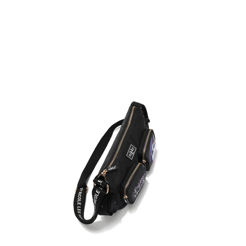 CROSSBODY-TASCHE AUS NYLON (SCHWARZ)