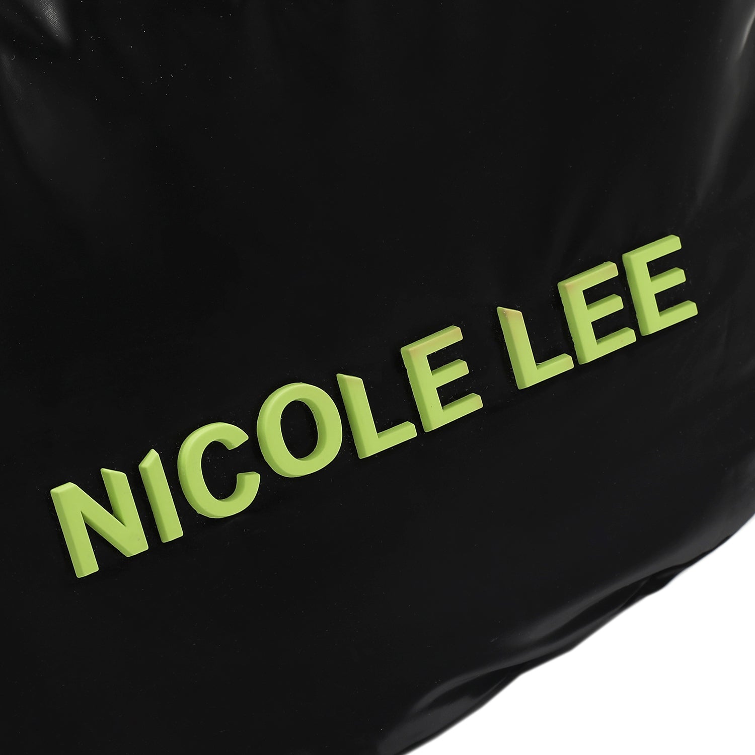 GROSSE GEPOLSTERTE UMHÄNGETASCHE (SCHWARZ)