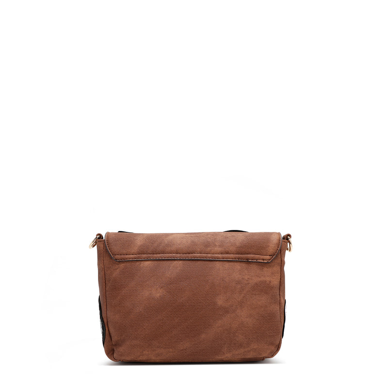 CROSSBODY BAG WITH FLAP AND MULTIPLE PATCHES (BROWN)