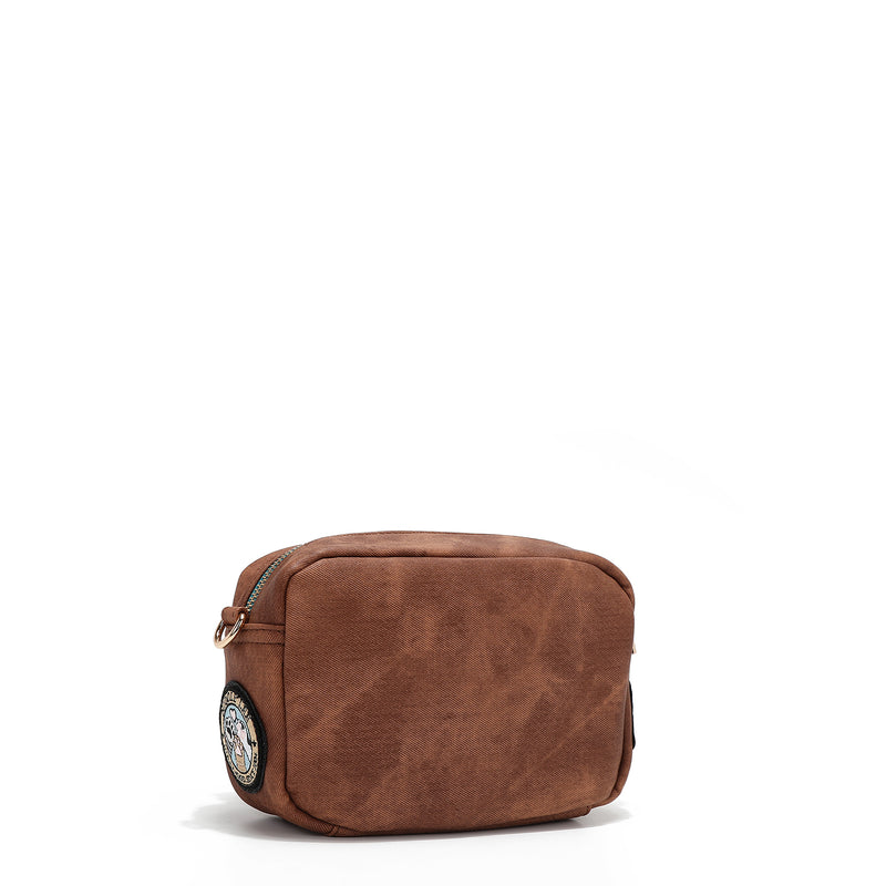 CROSSBODY BAG WITH MULTIPLE PATCHES (BROWN)