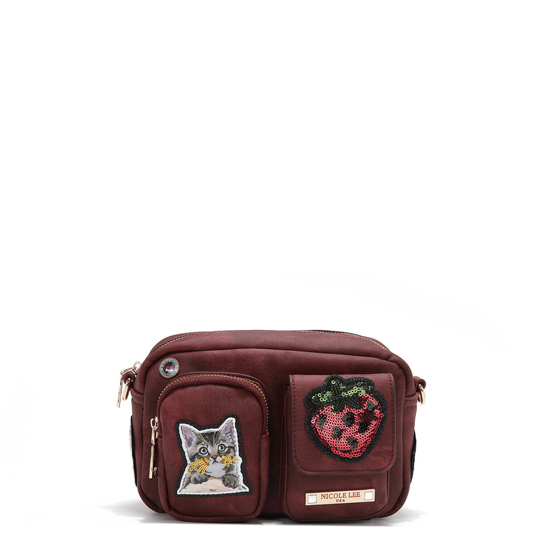 BORSA A TRACOLLA CON PATCH MULTIPLI (ROSSO)