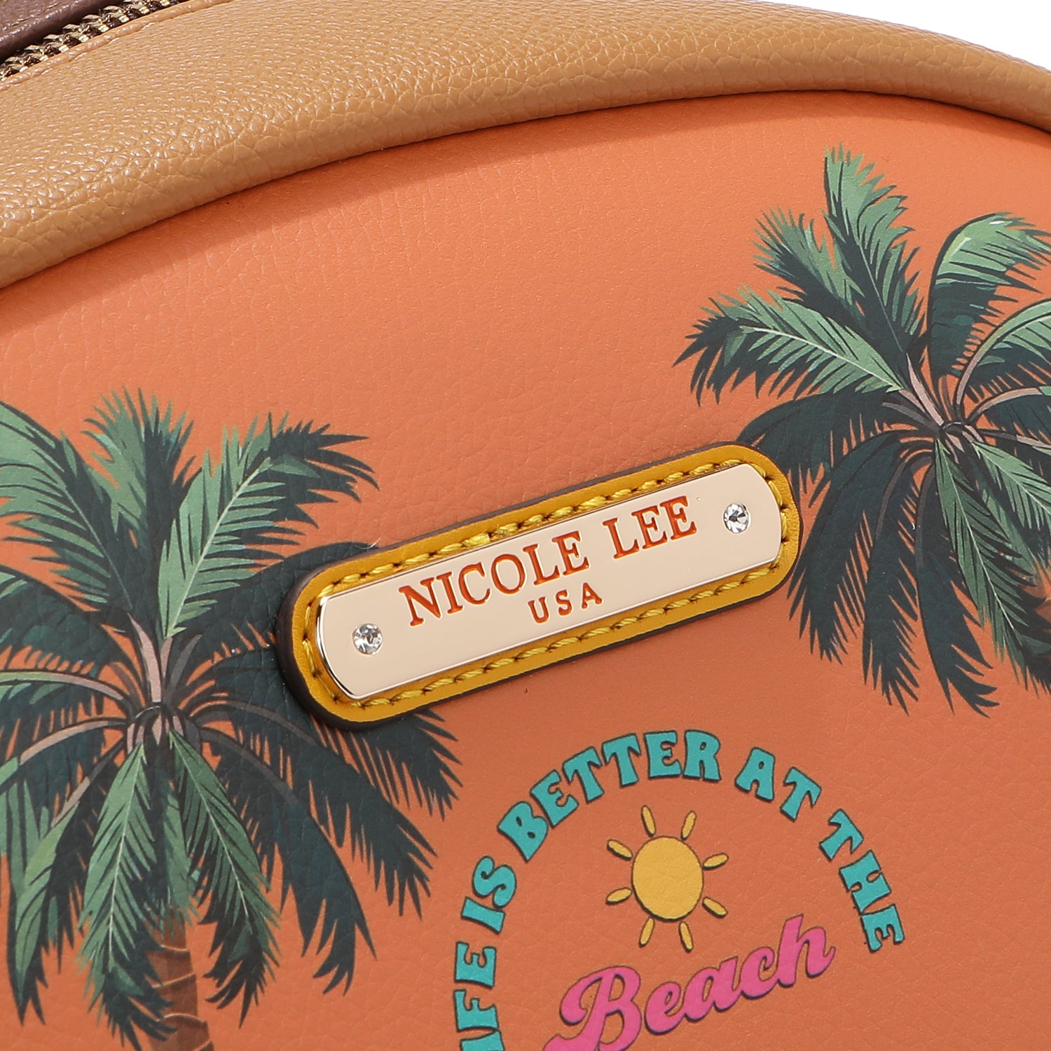 GRAND SAC À DOS MODE AVEC PORT DE CHARGEMENT USB ET SAC (<tc>SUN & SAND</tc>)